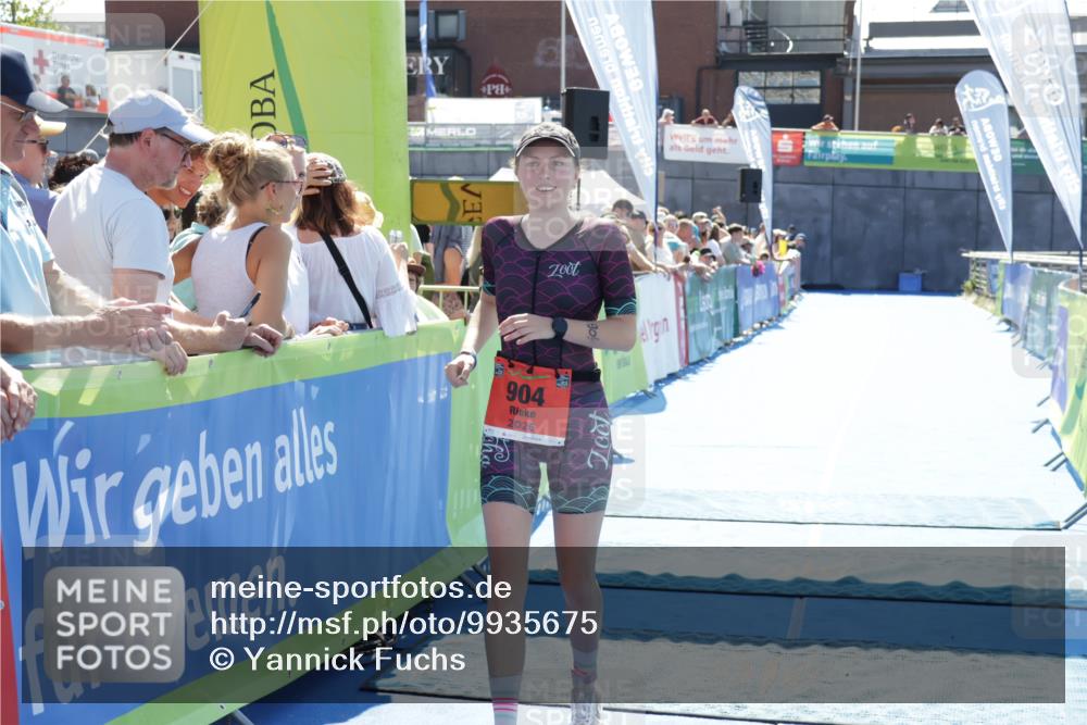 09.08.2026 - GEWOBA Citytriathlon Bremen Yannick Fuchs http://msf.ph/oto/9935675 09.08.2026 14:53:27 Ziel 904 meine-sportfotos.de