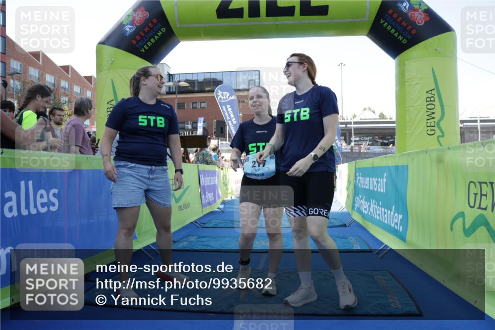 09.08.2026 - GEWOBA Citytriathlon Bremen Yannick Fuchs http://msf.ph/oto/9935682 09.08.2026 11:40:42 Ziel  meine-sportfotos.de