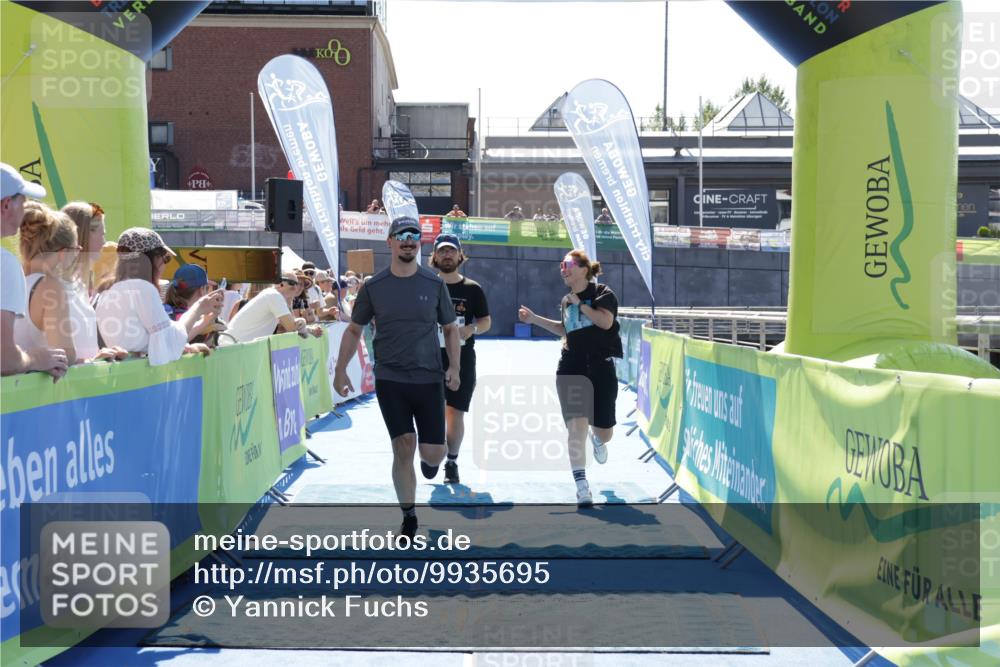 09.08.2026 - GEWOBA Citytriathlon Bremen Yannick Fuchs http://msf.ph/oto/9935695 09.08.2026 14:54:14 Ziel 1141 meine-sportfotos.de