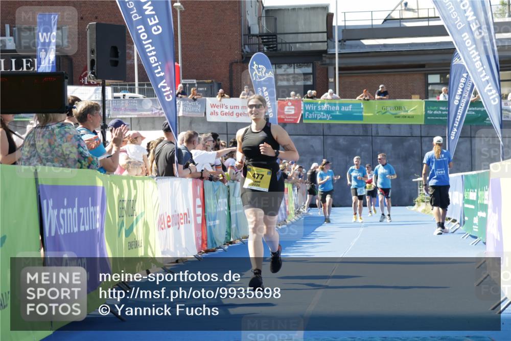 09.08.2026 - GEWOBA Citytriathlon Bremen Yannick Fuchs http://msf.ph/oto/9935698 09.08.2026 11:40:50 Ziel 477 meine-sportfotos.de