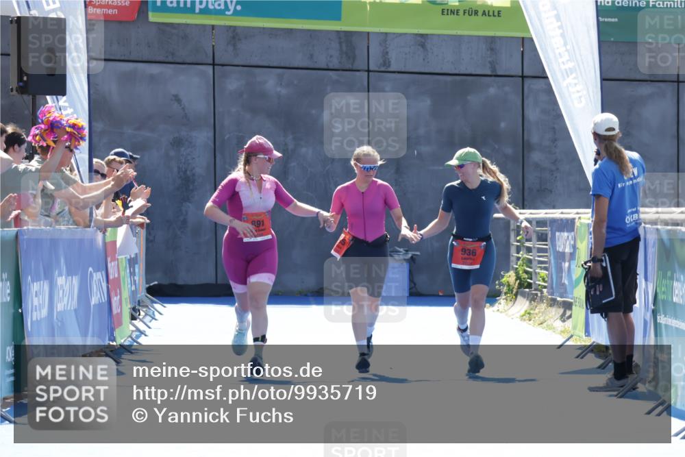 09.08.2026 - GEWOBA Citytriathlon Bremen Yannick Fuchs http://msf.ph/oto/9935719 09.08.2026 14:55:10 Ziel  meine-sportfotos.de
