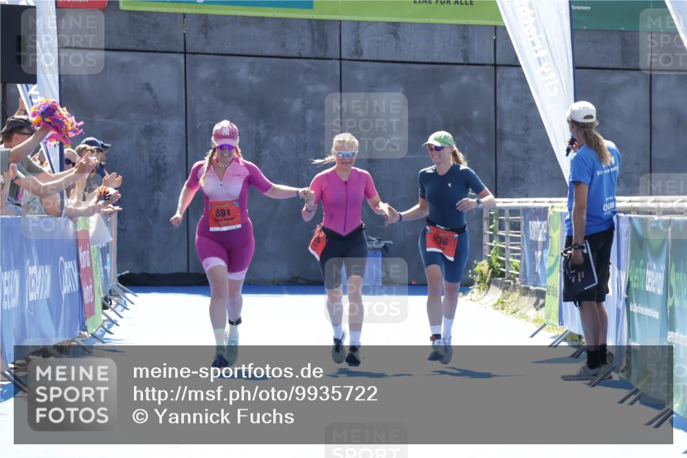 09.08.2026 - GEWOBA Citytriathlon Bremen Yannick Fuchs http://msf.ph/oto/9935722 09.08.2026 14:55:10 Ziel  meine-sportfotos.de