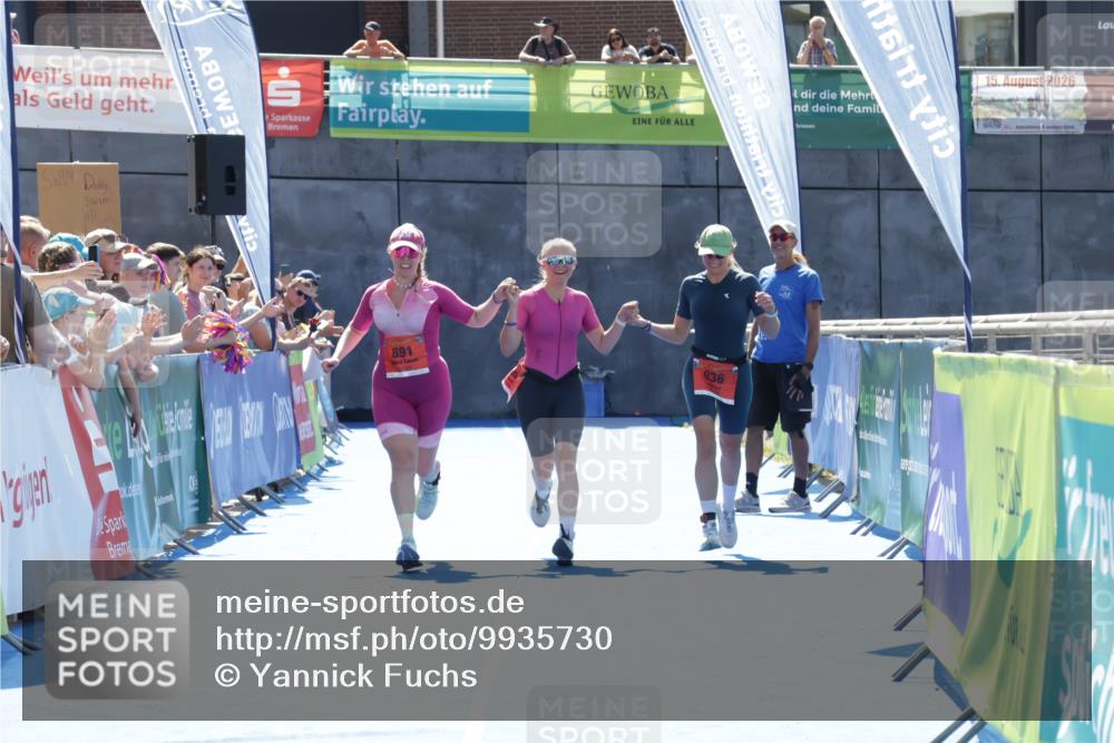 09.08.2026 - GEWOBA Citytriathlon Bremen Yannick Fuchs http://msf.ph/oto/9935730 09.08.2026 14:55:12 Ziel 885, 891, 936 meine-sportfotos.de