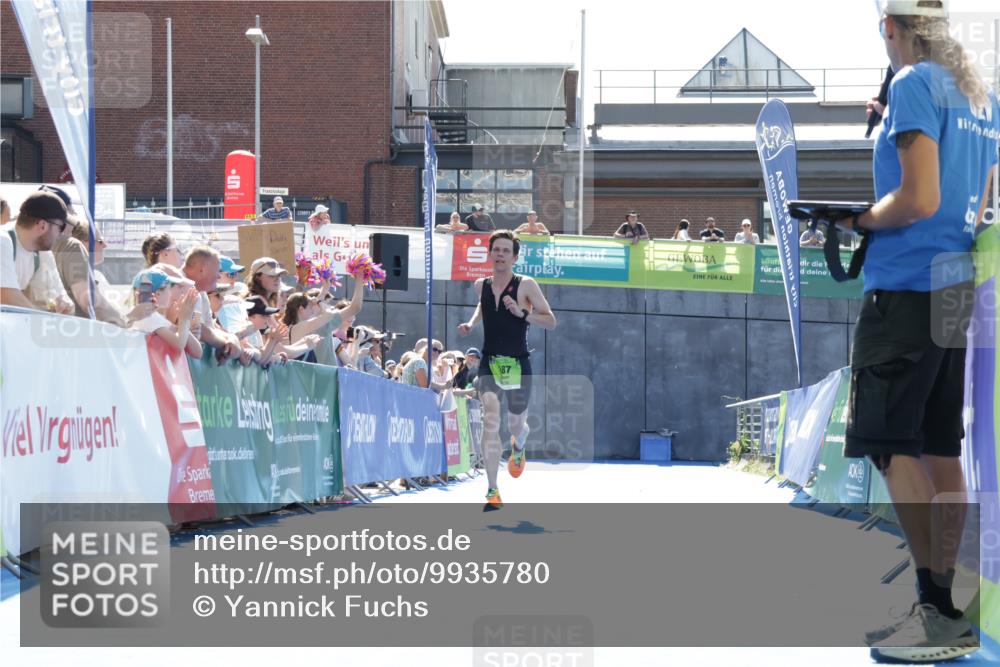 09.08.2026 - GEWOBA Citytriathlon Bremen Yannick Fuchs http://msf.ph/oto/9935780 09.08.2026 14:56:01 Ziel 187 meine-sportfotos.de
