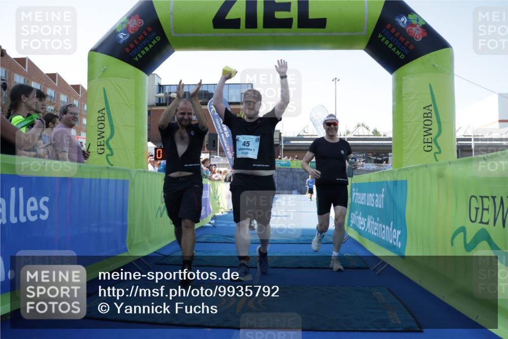 09.08.2026 - GEWOBA Citytriathlon Bremen Yannick Fuchs http://msf.ph/oto/9935792 09.08.2026 11:41:09 Ziel 45, 394 meine-sportfotos.de