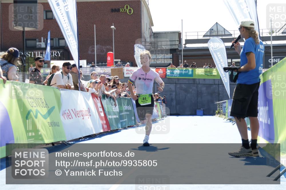 09.08.2026 - GEWOBA Citytriathlon Bremen Yannick Fuchs http://msf.ph/oto/9935805 09.08.2026 14:56:23 Ziel 31 meine-sportfotos.de
