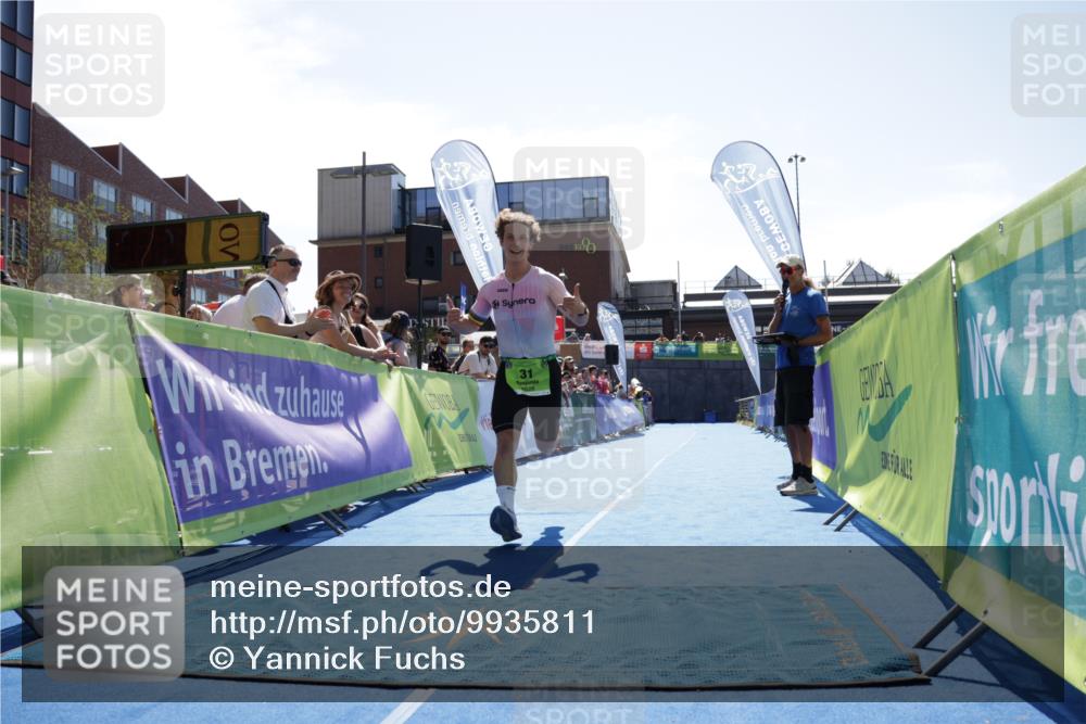 09.08.2026 - GEWOBA Citytriathlon Bremen Yannick Fuchs http://msf.ph/oto/9935811 09.08.2026 14:56:24 Ziel 31 meine-sportfotos.de