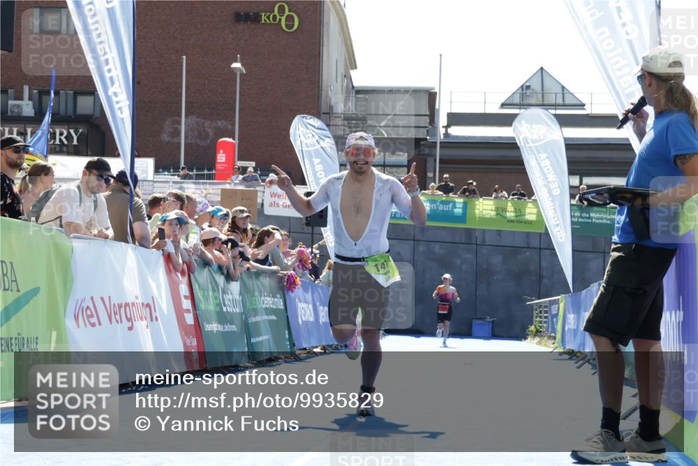 09.08.2026 - GEWOBA Citytriathlon Bremen Yannick Fuchs http://msf.ph/oto/9935829 09.08.2026 14:56:41 Ziel 141, 181 meine-sportfotos.de