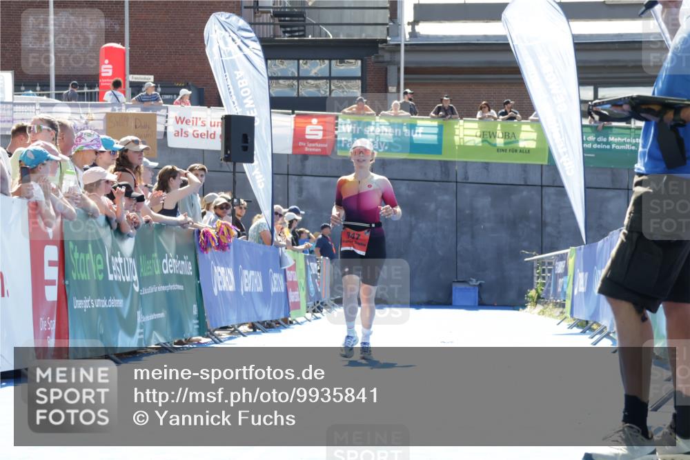 09.08.2026 - GEWOBA Citytriathlon Bremen Yannick Fuchs http://msf.ph/oto/9935841 09.08.2026 14:56:46 Ziel 141, 947 meine-sportfotos.de