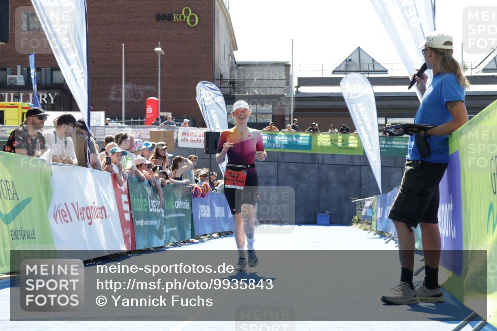 09.08.2026 - GEWOBA Citytriathlon Bremen Yannick Fuchs http://msf.ph/oto/9935843 09.08.2026 14:56:48 Ziel 947 meine-sportfotos.de