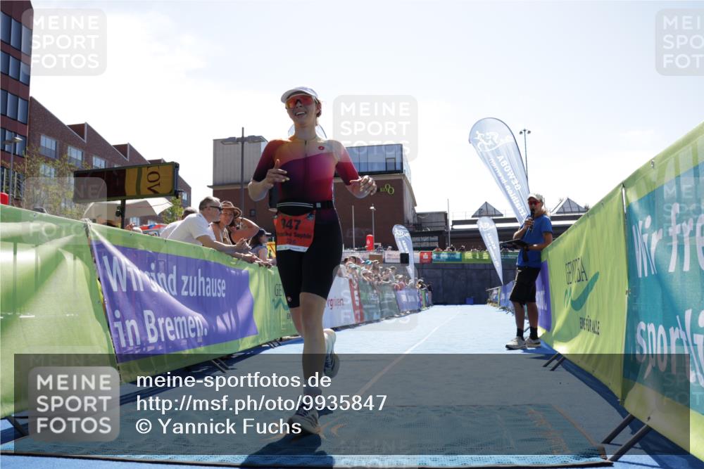 09.08.2026 - GEWOBA Citytriathlon Bremen Yannick Fuchs http://msf.ph/oto/9935847 09.08.2026 14:56:51 Ziel 947 meine-sportfotos.de