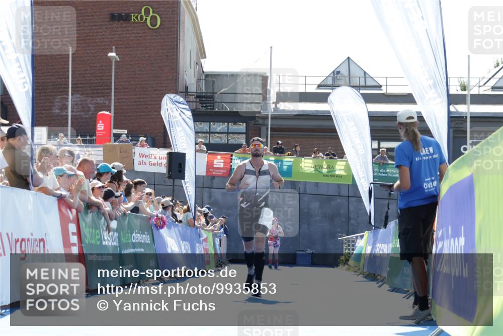 09.08.2026 - GEWOBA Citytriathlon Bremen Yannick Fuchs http://msf.ph/oto/9935853 09.08.2026 14:57:39 Ziel 1006, 1006 meine-sportfotos.de