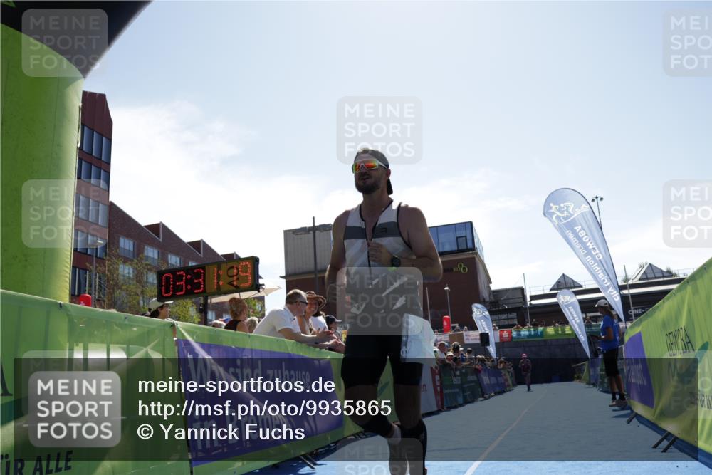 09.08.2026 - GEWOBA Citytriathlon Bremen Yannick Fuchs http://msf.ph/oto/9935865 09.08.2026 14:57:42 Ziel 1006, 1006 meine-sportfotos.de