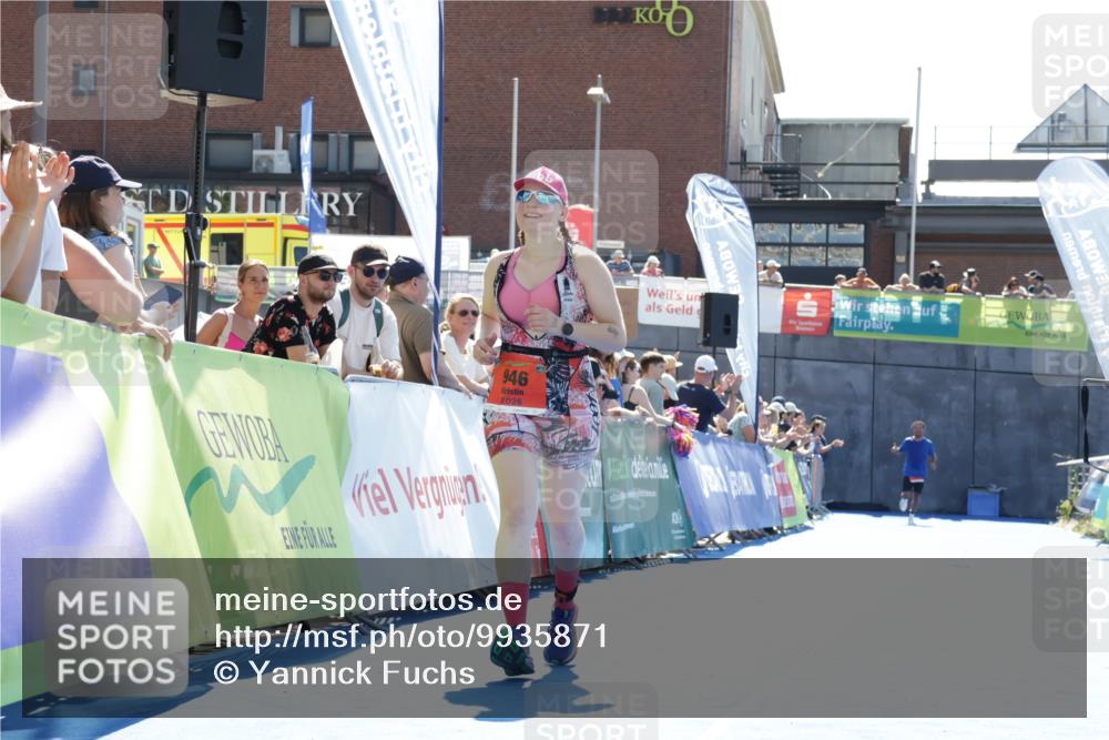 09.08.2026 - GEWOBA Citytriathlon Bremen Yannick Fuchs http://msf.ph/oto/9935871 09.08.2026 14:57:49 Ziel 946 meine-sportfotos.de