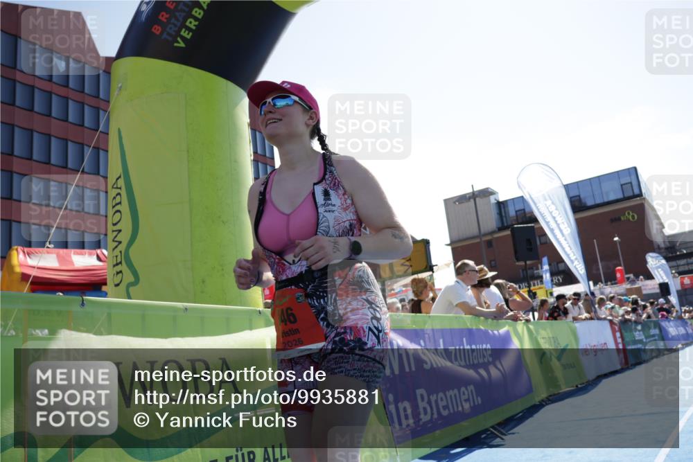 09.08.2026 - GEWOBA Citytriathlon Bremen Yannick Fuchs http://msf.ph/oto/9935881 09.08.2026 14:57:52 Ziel 946 meine-sportfotos.de