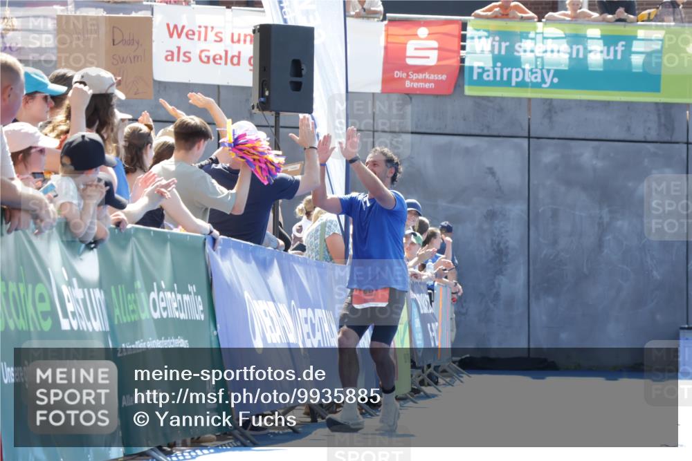 09.08.2026 - GEWOBA Citytriathlon Bremen Yannick Fuchs http://msf.ph/oto/9935885 09.08.2026 14:57:55 Ziel 946 meine-sportfotos.de