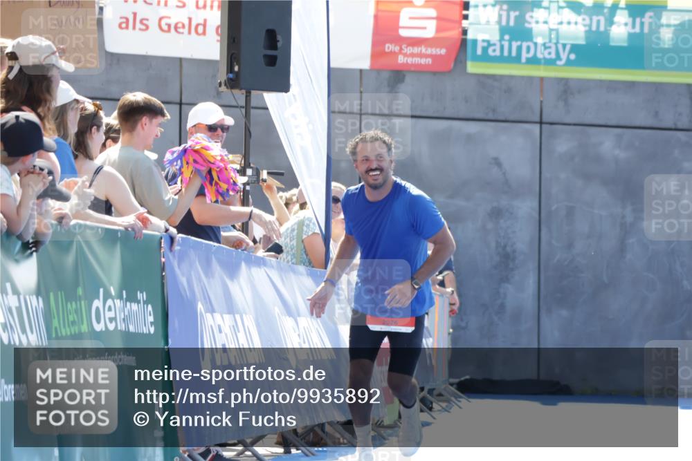 09.08.2026 - GEWOBA Citytriathlon Bremen Yannick Fuchs http://msf.ph/oto/9935892 09.08.2026 14:57:58 Ziel  meine-sportfotos.de