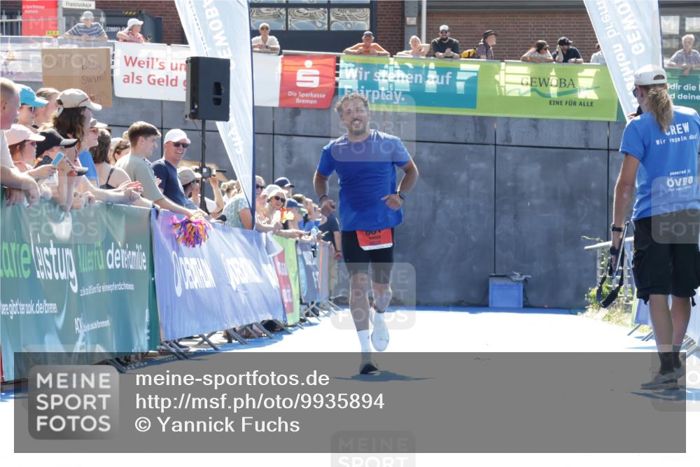 09.08.2026 - GEWOBA Citytriathlon Bremen Yannick Fuchs http://msf.ph/oto/9935894 09.08.2026 14:58:00 Ziel 681 meine-sportfotos.de