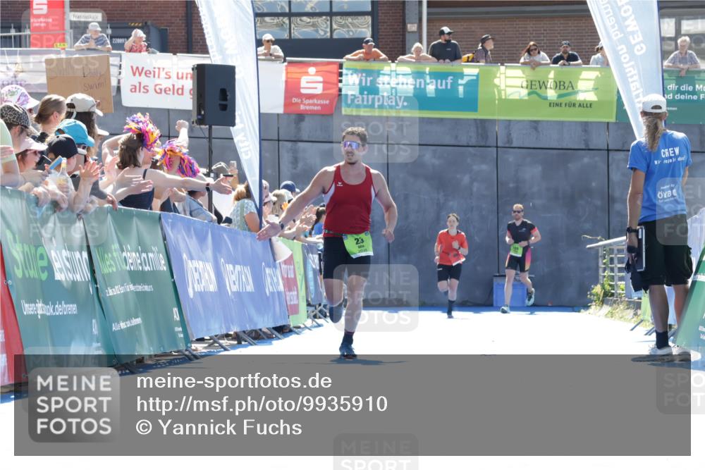 09.08.2026 - GEWOBA Citytriathlon Bremen Yannick Fuchs http://msf.ph/oto/9935910 09.08.2026 14:58:35 Ziel 23 meine-sportfotos.de