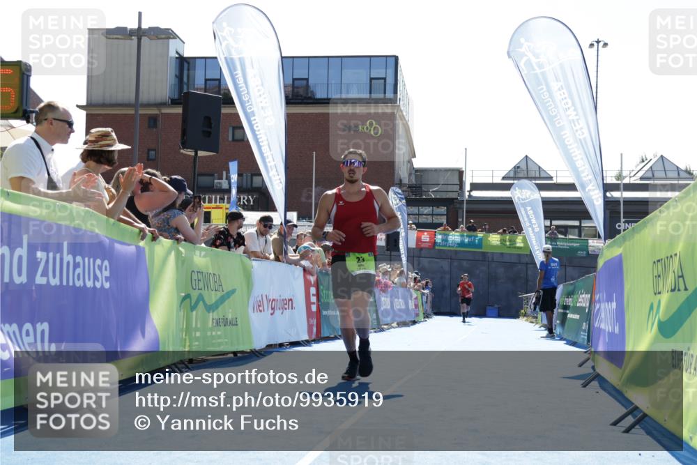 09.08.2026 - GEWOBA Citytriathlon Bremen Yannick Fuchs http://msf.ph/oto/9935919 09.08.2026 14:58:38 Ziel 23 meine-sportfotos.de