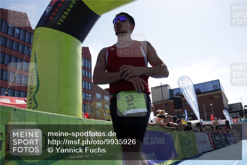 09.08.2026 - GEWOBA Citytriathlon Bremen Yannick Fuchs http://msf.ph/oto/9935926 09.08.2026 14:58:40 Ziel 23, 905 meine-sportfotos.de