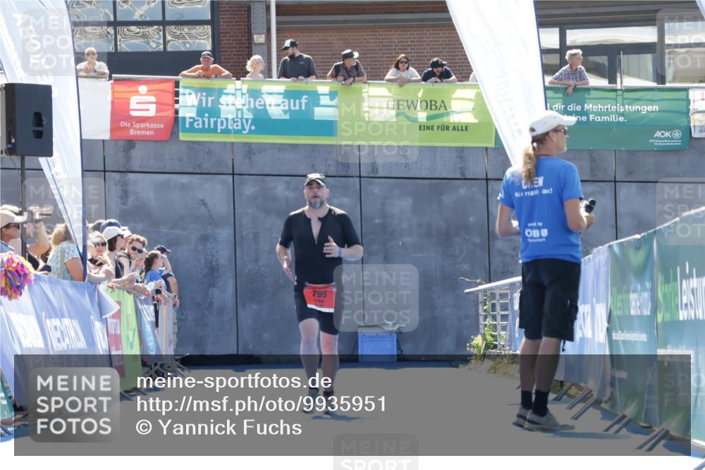 09.08.2026 - GEWOBA Citytriathlon Bremen Yannick Fuchs http://msf.ph/oto/9935951 09.08.2026 14:59:06 Ziel  meine-sportfotos.de