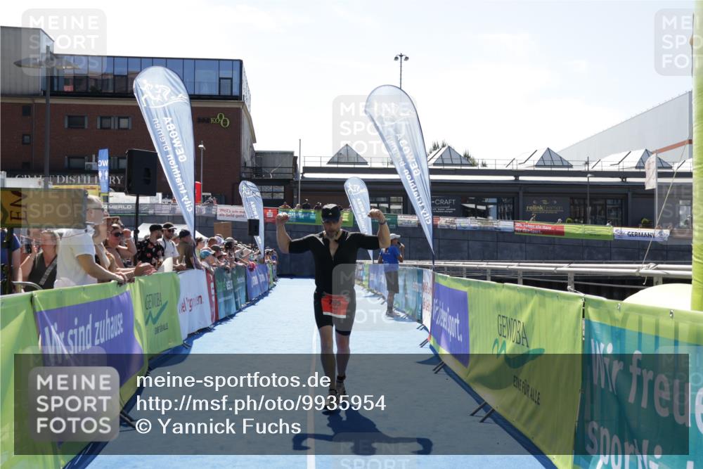 09.08.2026 - GEWOBA Citytriathlon Bremen Yannick Fuchs http://msf.ph/oto/9935954 09.08.2026 14:59:12 Ziel 795 meine-sportfotos.de