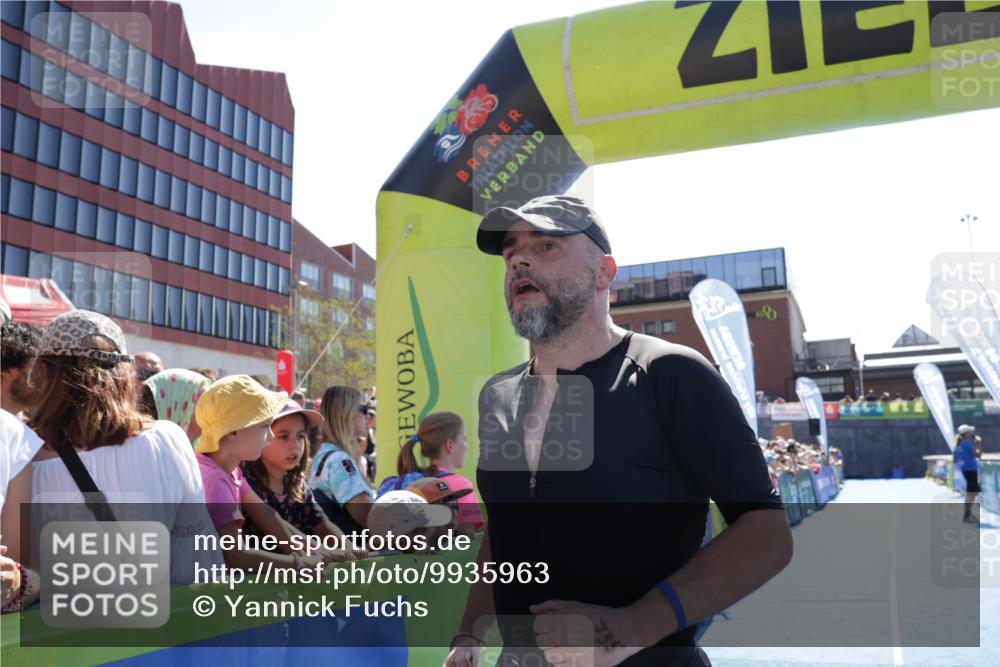 09.08.2026 - GEWOBA Citytriathlon Bremen Yannick Fuchs http://msf.ph/oto/9935963 09.08.2026 14:59:14 Ziel 795 meine-sportfotos.de