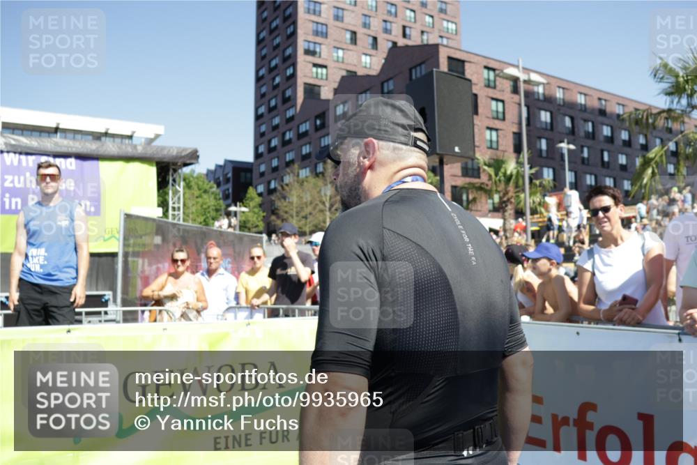 09.08.2026 - GEWOBA Citytriathlon Bremen Yannick Fuchs http://msf.ph/oto/9935965 09.08.2026 14:59:19 Ziel  meine-sportfotos.de