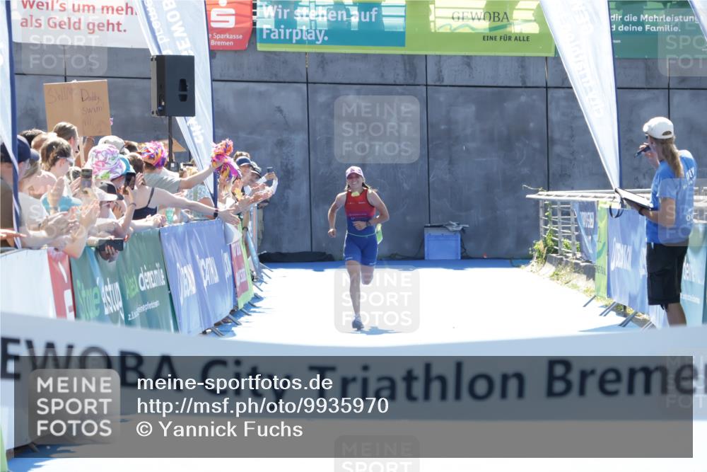 09.08.2026 - GEWOBA Citytriathlon Bremen Yannick Fuchs http://msf.ph/oto/9935970 09.08.2026 14:59:37 Ziel  meine-sportfotos.de