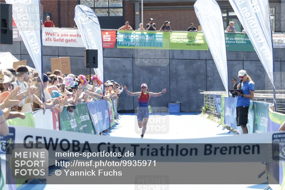 09.08.2026 - GEWOBA Citytriathlon Bremen Yannick Fuchs http://msf.ph/oto/9935971 09.08.2026 14:59:38 Ziel 331 meine-sportfotos.de