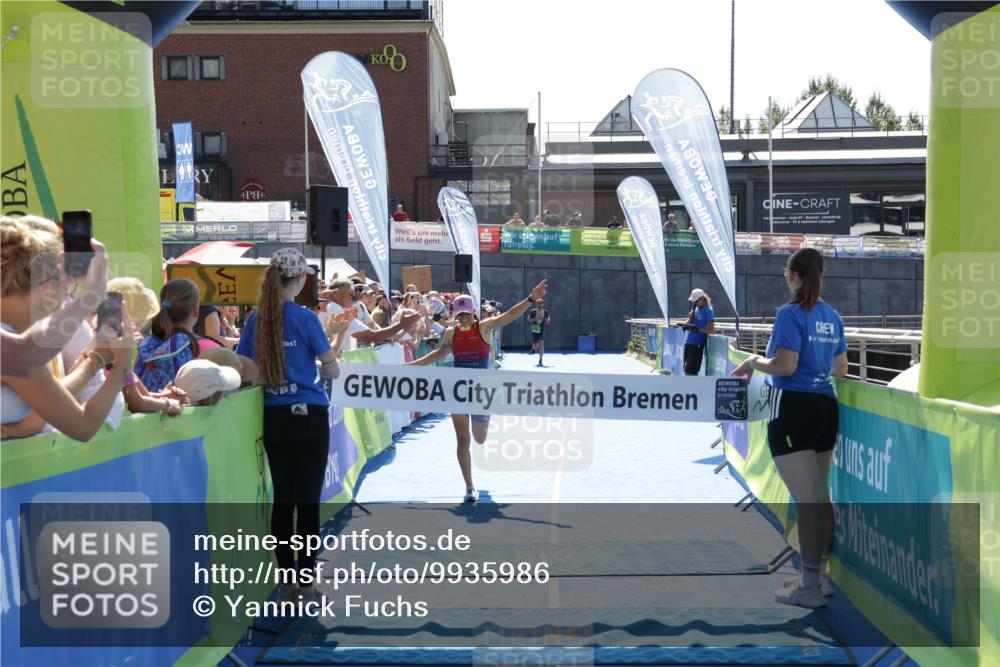 09.08.2026 - GEWOBA Citytriathlon Bremen Yannick Fuchs http://msf.ph/oto/9935986 09.08.2026 14:59:42 Ziel 331 meine-sportfotos.de