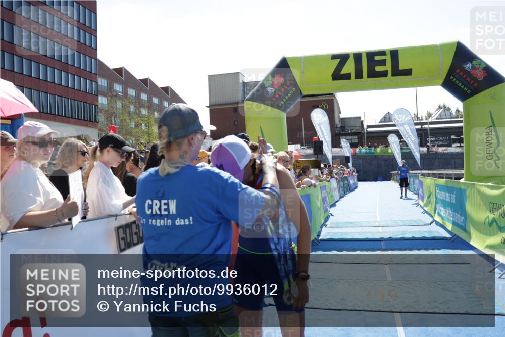 09.08.2026 - GEWOBA Citytriathlon Bremen Yannick Fuchs http://msf.ph/oto/9936012 09.08.2026 15:00:05 Ziel  meine-sportfotos.de