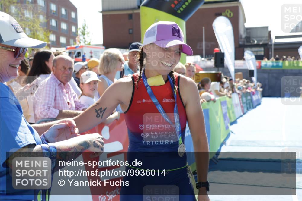 09.08.2026 - GEWOBA Citytriathlon Bremen Yannick Fuchs http://msf.ph/oto/9936014 09.08.2026 15:00:06 Ziel  meine-sportfotos.de