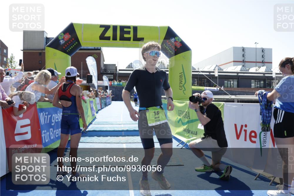 09.08.2026 - GEWOBA Citytriathlon Bremen Yannick Fuchs http://msf.ph/oto/9936056 09.08.2026 15:01:01 Ziel 16 meine-sportfotos.de