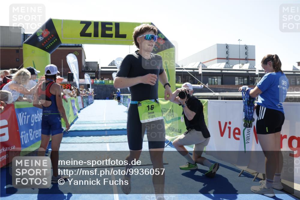 09.08.2026 - GEWOBA Citytriathlon Bremen Yannick Fuchs http://msf.ph/oto/9936057 09.08.2026 15:01:02 Ziel 16 meine-sportfotos.de