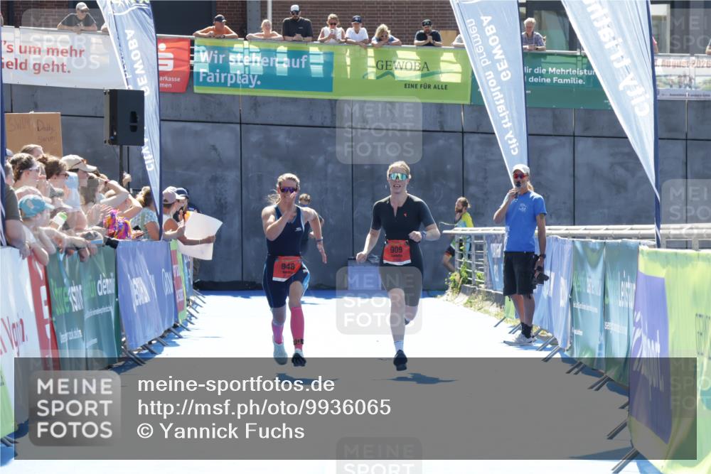 09.08.2026 - GEWOBA Citytriathlon Bremen Yannick Fuchs http://msf.ph/oto/9936065 09.08.2026 15:01:08 Ziel 909, 948 meine-sportfotos.de