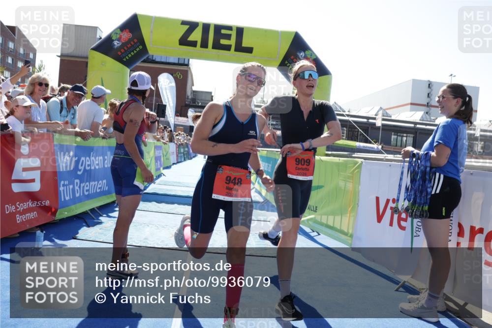 09.08.2026 - GEWOBA Citytriathlon Bremen Yannick Fuchs http://msf.ph/oto/9936079 09.08.2026 15:01:12 Ziel 120, 909, 948 meine-sportfotos.de