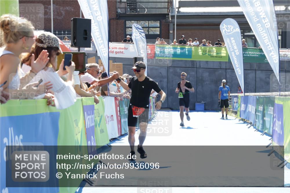 09.08.2026 - GEWOBA Citytriathlon Bremen Yannick Fuchs http://msf.ph/oto/9936096 09.08.2026 15:01:50 Ziel 185 meine-sportfotos.de