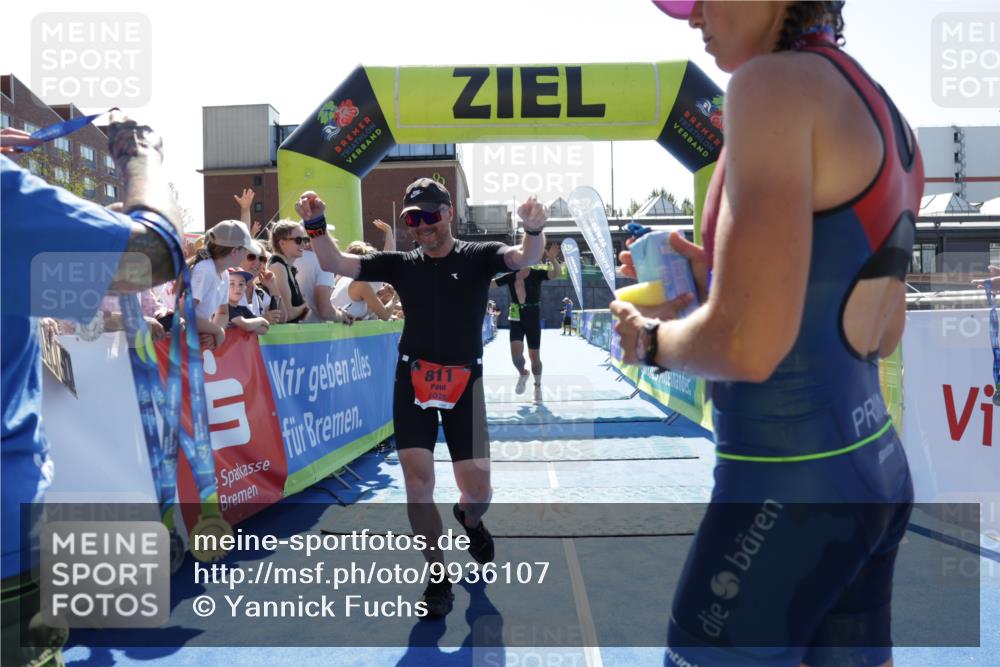 09.08.2026 - GEWOBA Citytriathlon Bremen Yannick Fuchs http://msf.ph/oto/9936107 09.08.2026 15:01:55 Ziel 185 meine-sportfotos.de