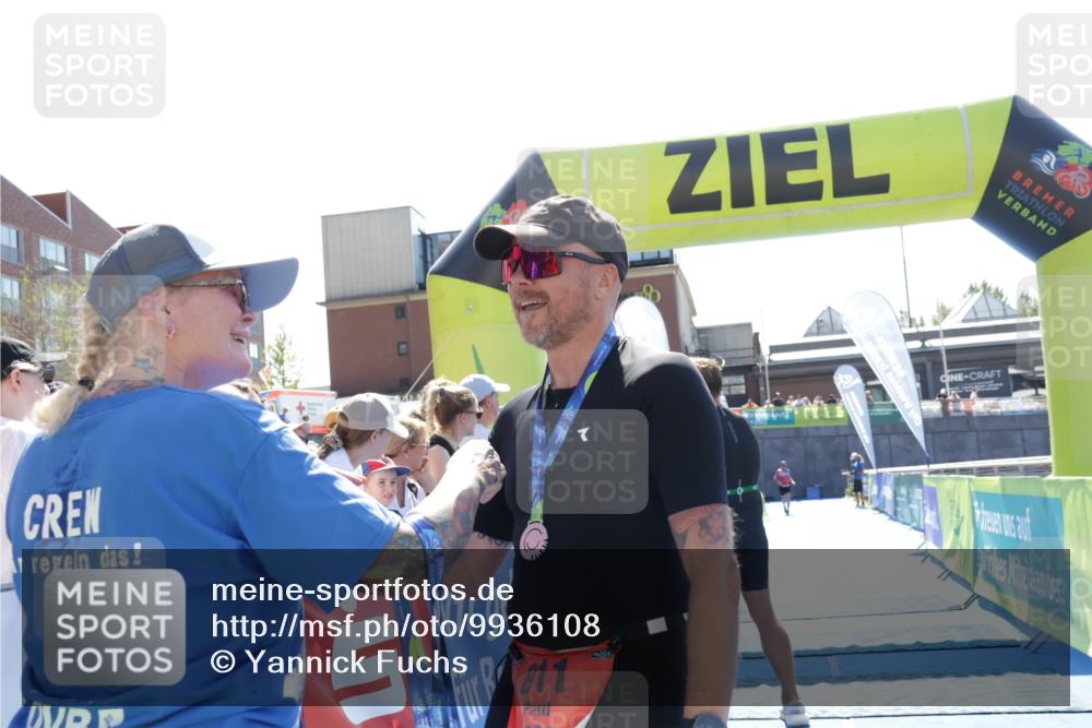 09.08.2026 - GEWOBA Citytriathlon Bremen Yannick Fuchs http://msf.ph/oto/9936108 09.08.2026 15:01:58 Ziel 185 meine-sportfotos.de