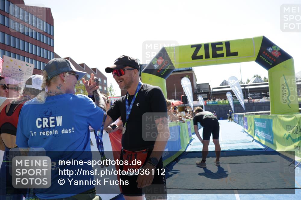 09.08.2026 - GEWOBA Citytriathlon Bremen Yannick Fuchs http://msf.ph/oto/9936112 09.08.2026 15:01:59 Ziel 185 meine-sportfotos.de