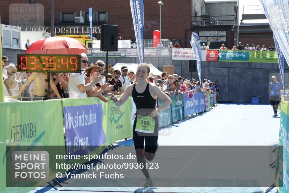09.08.2026 - GEWOBA Citytriathlon Bremen Yannick Fuchs http://msf.ph/oto/9936123 09.08.2026 15:02:12 Ziel 200, 999 meine-sportfotos.de