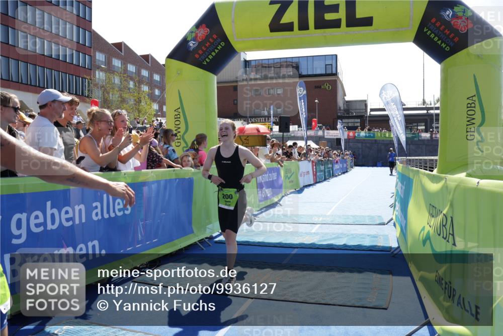 09.08.2026 - GEWOBA Citytriathlon Bremen Yannick Fuchs http://msf.ph/oto/9936127 09.08.2026 15:02:13 Ziel 200, 999 meine-sportfotos.de
