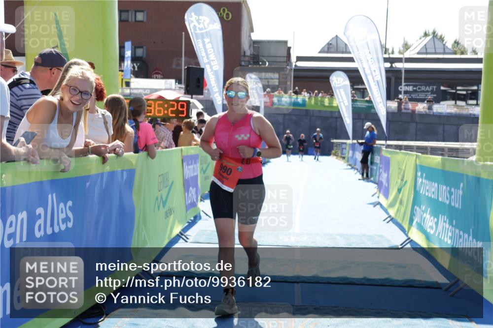 09.08.2026 - GEWOBA Citytriathlon Bremen Yannick Fuchs http://msf.ph/oto/9936182 09.08.2026 15:02:52 Ziel 990 meine-sportfotos.de