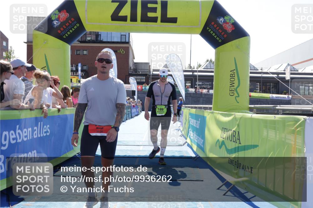 09.08.2026 - GEWOBA Citytriathlon Bremen Yannick Fuchs http://msf.ph/oto/9936262 09.08.2026 15:03:40 Ziel 112, 189, 724 meine-sportfotos.de