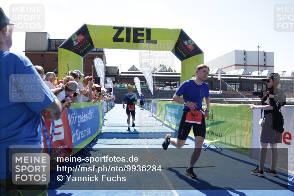 09.08.2026 - GEWOBA Citytriathlon Bremen Yannick Fuchs http://msf.ph/oto/9936284 09.08.2026 15:04:08 Ziel 564 meine-sportfotos.de