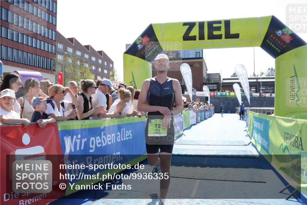 09.08.2026 - GEWOBA Citytriathlon Bremen Yannick Fuchs http://msf.ph/oto/9936335 09.08.2026 15:04:48 Ziel 72 meine-sportfotos.de