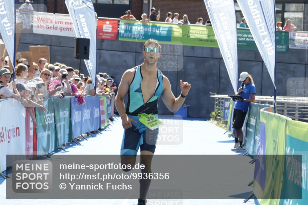 09.08.2026 - GEWOBA Citytriathlon Bremen Yannick Fuchs http://msf.ph/oto/9936356 09.08.2026 15:05:00 Ziel 35, 279, 374 meine-sportfotos.de