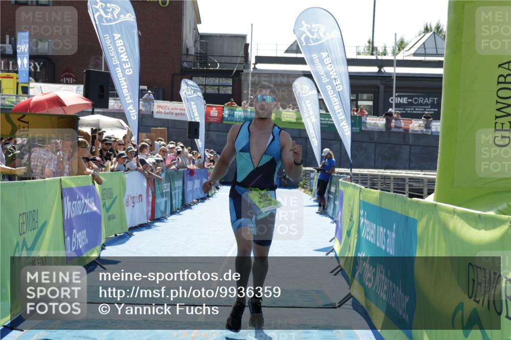 09.08.2026 - GEWOBA Citytriathlon Bremen Yannick Fuchs http://msf.ph/oto/9936359 09.08.2026 15:05:01 Ziel 35, 279 meine-sportfotos.de